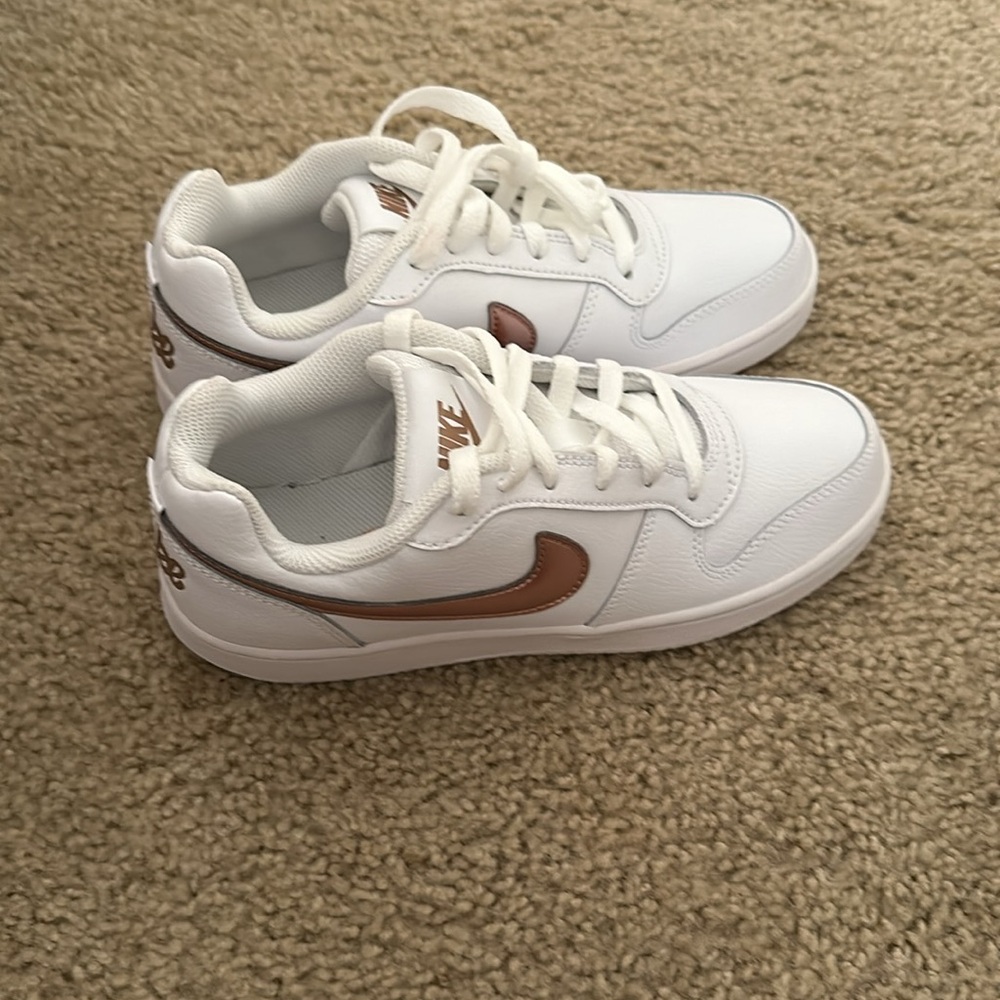 Nike women.